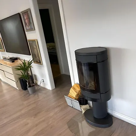 Peaceful With Balcony - Near Tram & Trails Apartament Bergen