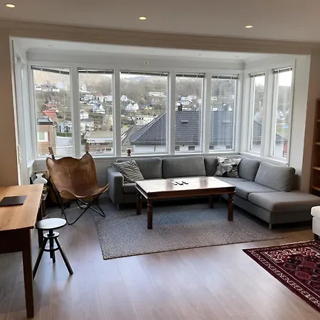 Apartament Peaceful With Balcony - Near Tram & Trails *